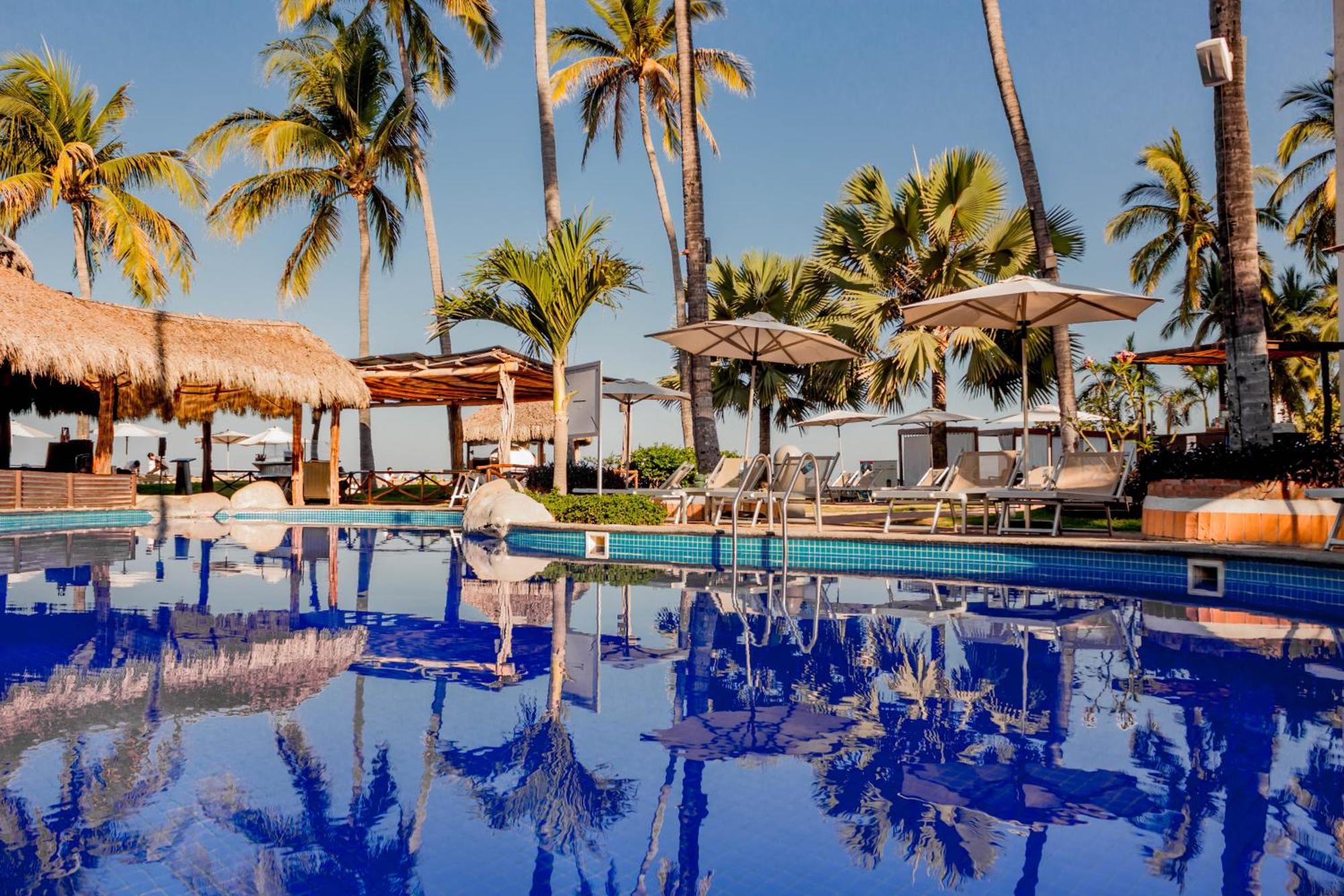 Plaza Pelicanos Grand Beach Resort All Inclusive Puerto Vallarta Exteriér fotografie